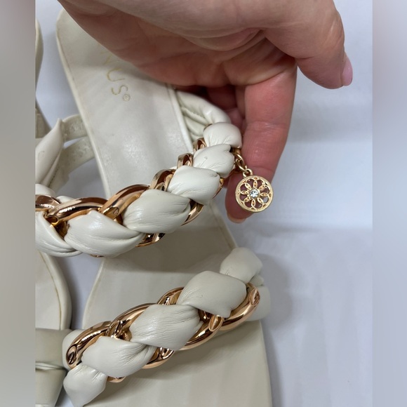 Venus Women's Cream and Gold Sandals size 8.5 - Picture 12 of 16